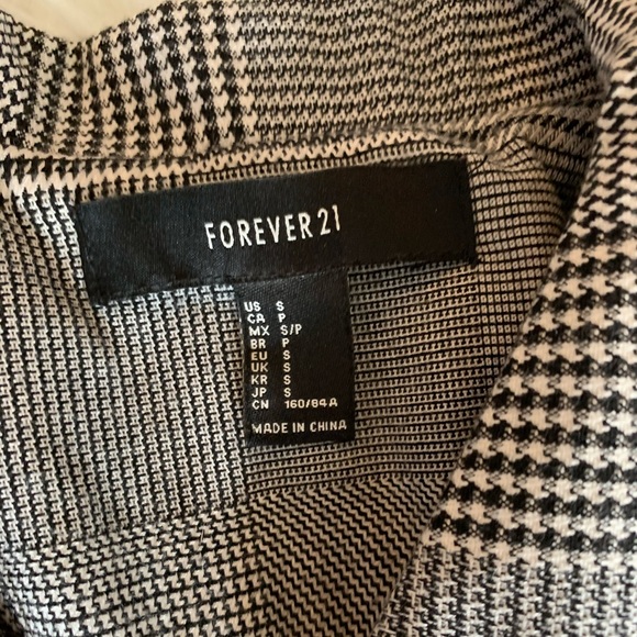 BOGO 💚 Forever 21 Blazer - Picture 2 of 6